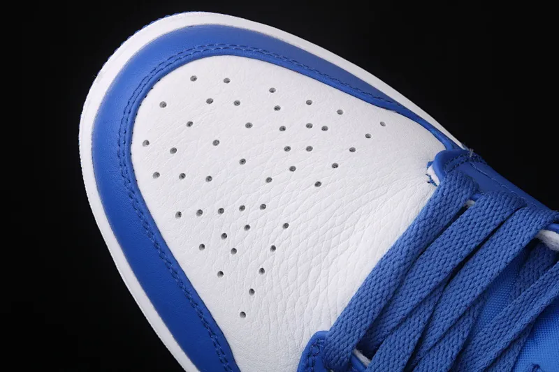 All categories Air Jordan Jordan series basketball shoes Air Jordan 1 Mid Air Jordan Mid AJ1 Joe 1 white and blue Little Lightning Zhongbang series basketball shoes 554724-114